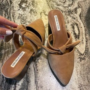 Chelsea & Violet suede heels. Perfect for Fall!